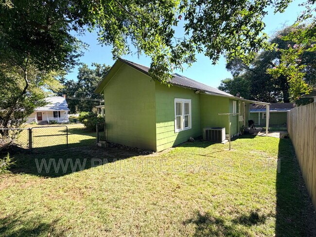 Building Photo - 550 Eufaula St