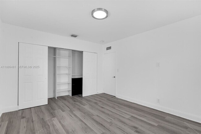 Building Photo - North 26th Avenue, Hollywood, FL 33020 - 3 BR 1 BA single-family home