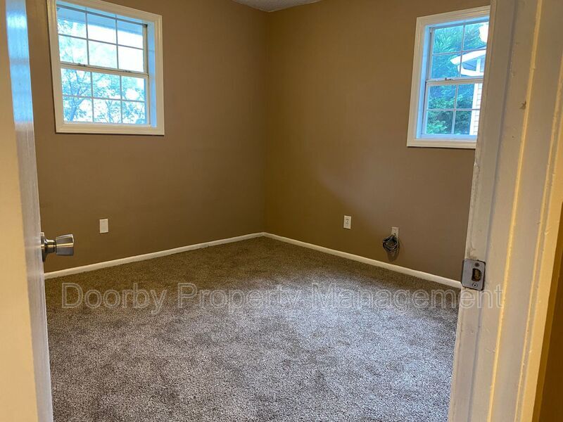 Building Photo - 3916 Blanchard St