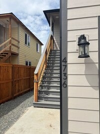 Building Photo - 6920-1t - 4734-4736 Gebhard