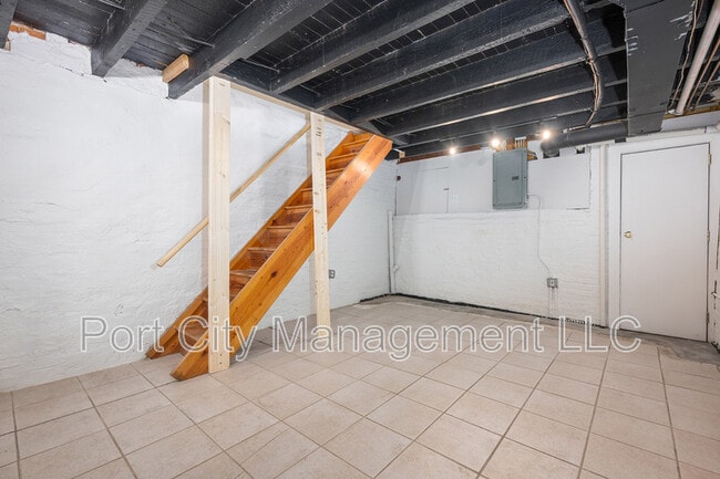 Building Photo - 412 Gittings St