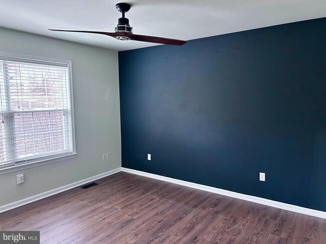 Building Photo - 1206 Eastover Pkwy