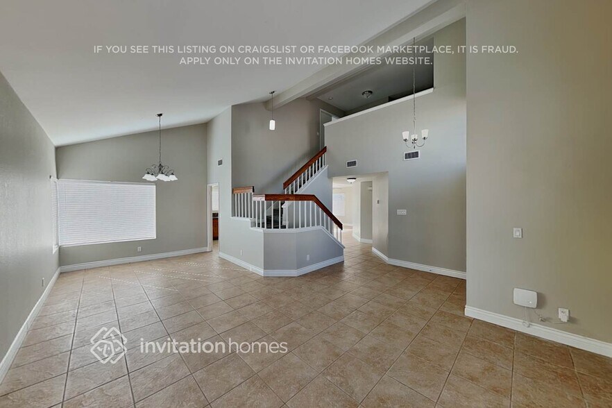 Building Photo - 4756 Illustrious St