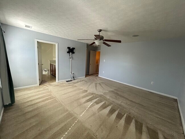 Building Photo - 1608 Michael Dr