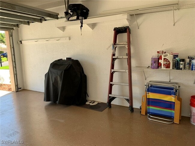 Building Photo - 2286 Granby Dr