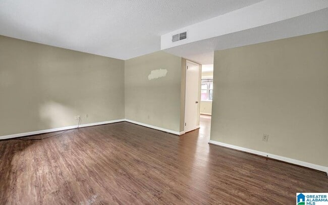 Building Photo - 1504 Al Seier Rd