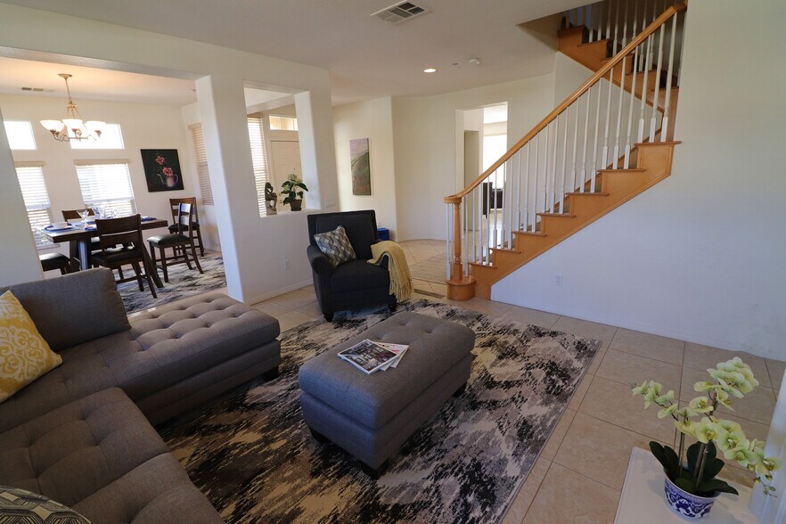 Living room & formal dining room - 4415 Ahoy Ln