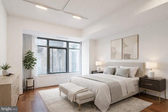 Building Photo - 2425 L St NW