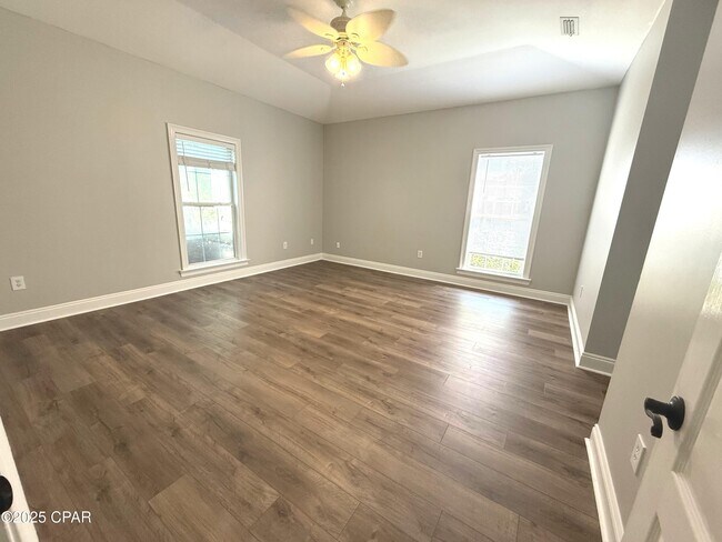 Building Photo - 12207 Lyndell Plantation Dr