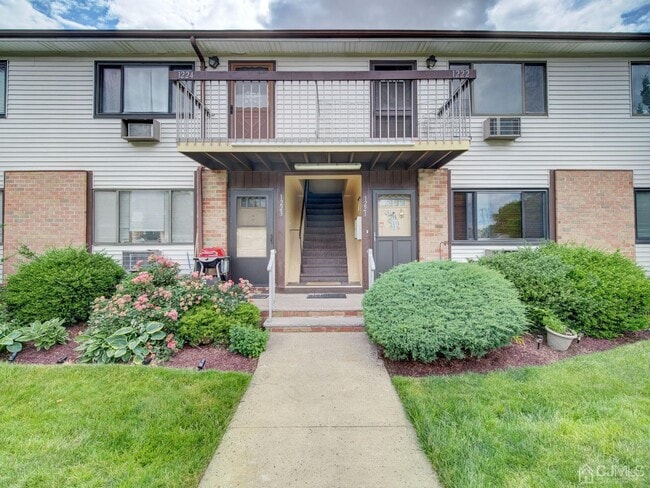 Building Photo - 1222 Cricket Ln