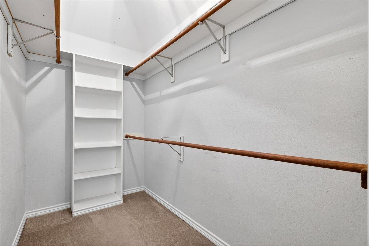 Building Photo - 3004 Teal Ln