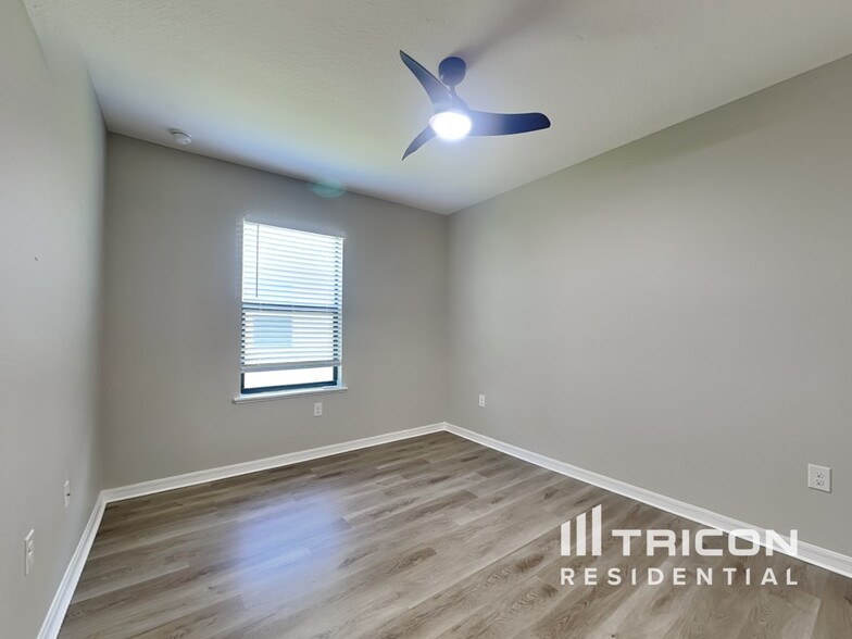 Building Photo - 4035 Wayfarer Wy