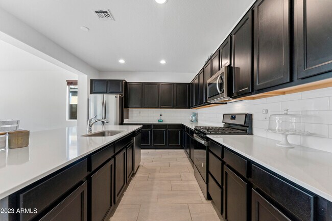 Building Photo - 23138 E Camina Plata