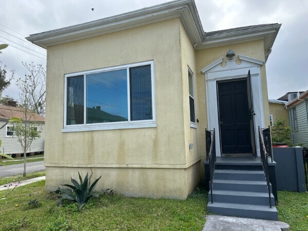 Front - 1848 N Rocheblave St