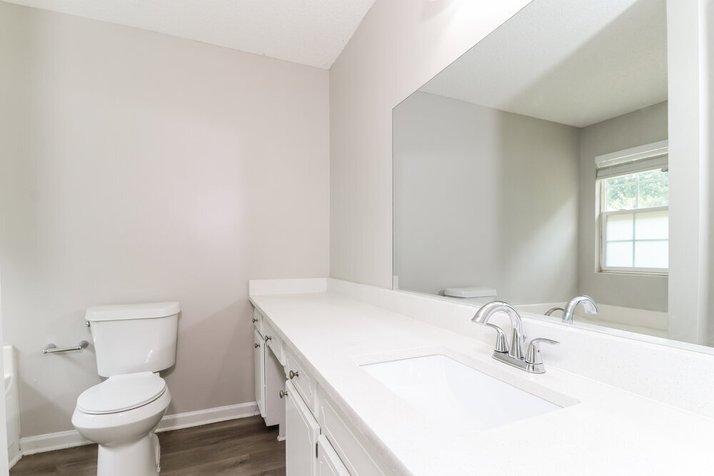 Building Photo - 205 Ashland Manor Dr