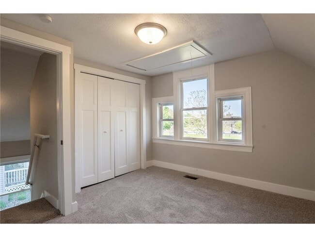 Building Photo - 1602 Johnson St NE