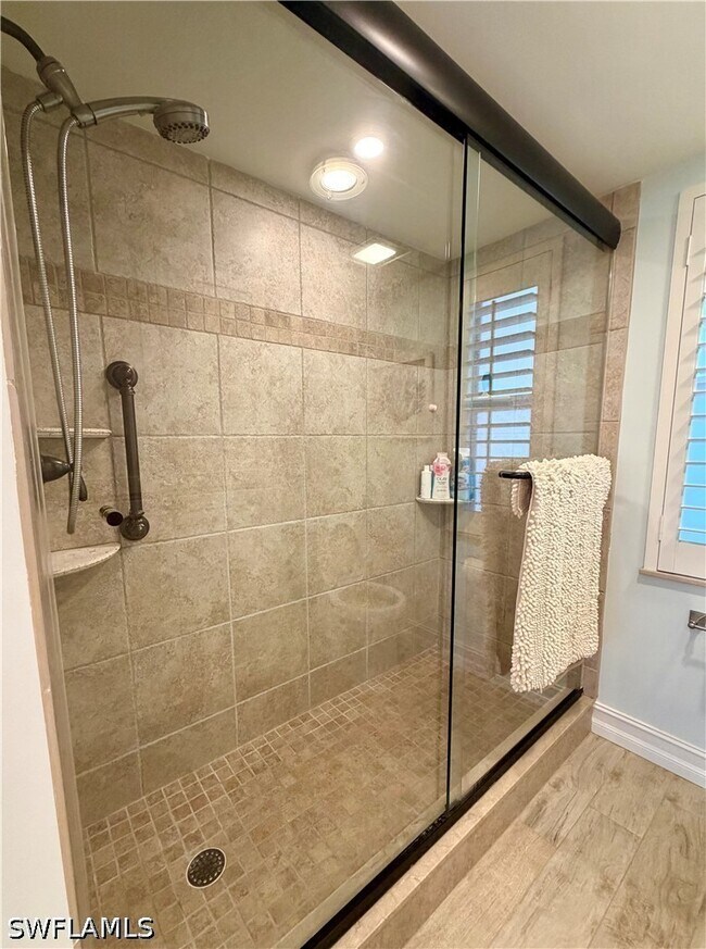 Building Photo - 105 Penny Ln