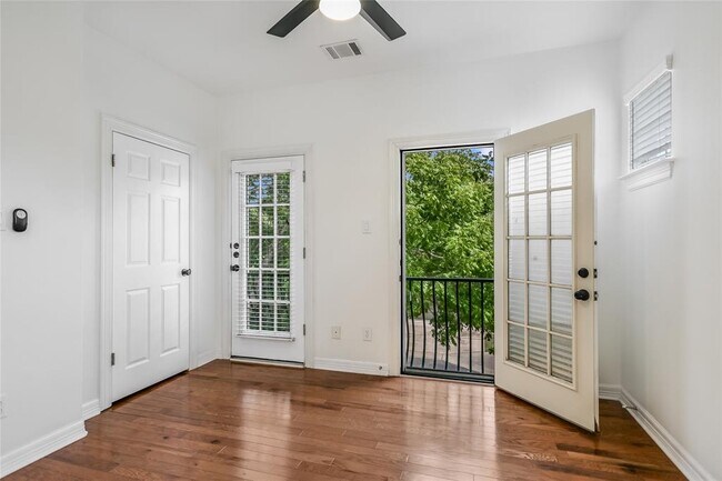 Building Photo - 4007 Gaines Ct