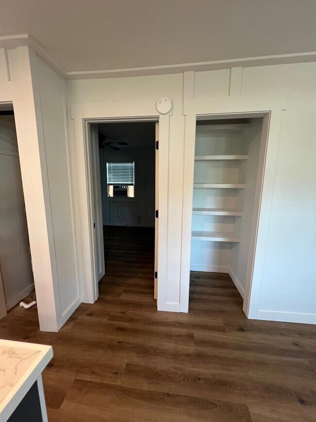 Building Photo - 496 Ave A