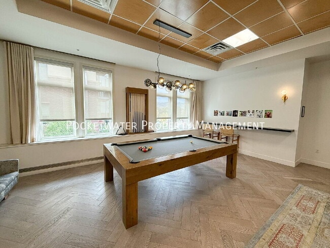 Building Photo - 3601 Arapahoe Ave