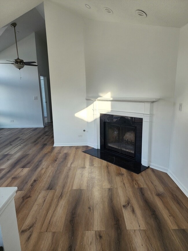 Building Photo - 1077 Courtland Dr