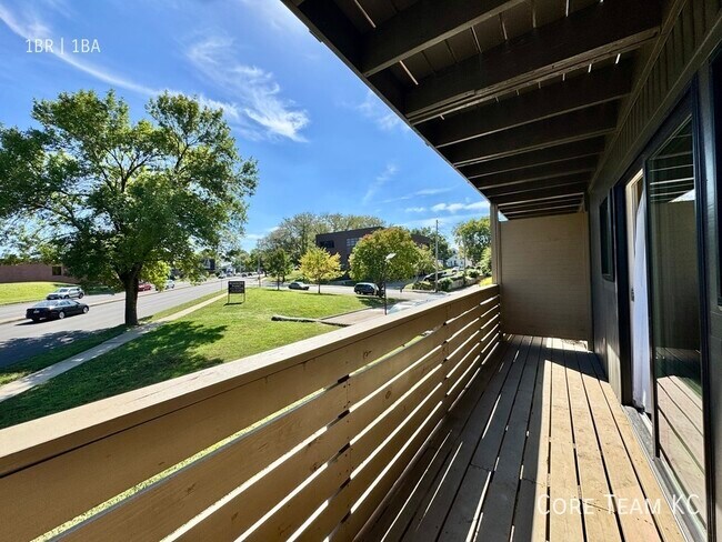 Building Photo - 4203 SW Trafficway