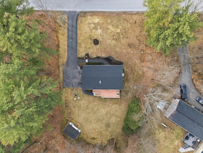 Building Photo - 32 Edinburgh Dr