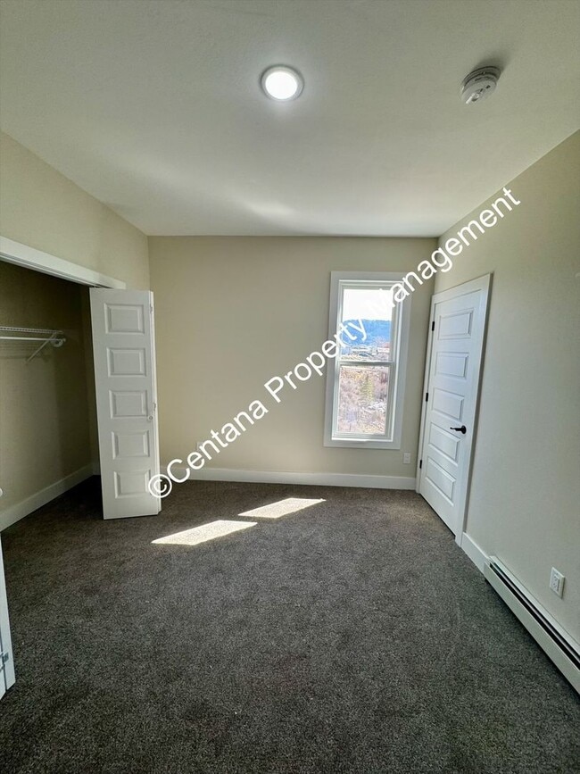 Building Photo - 614 N Alaska St