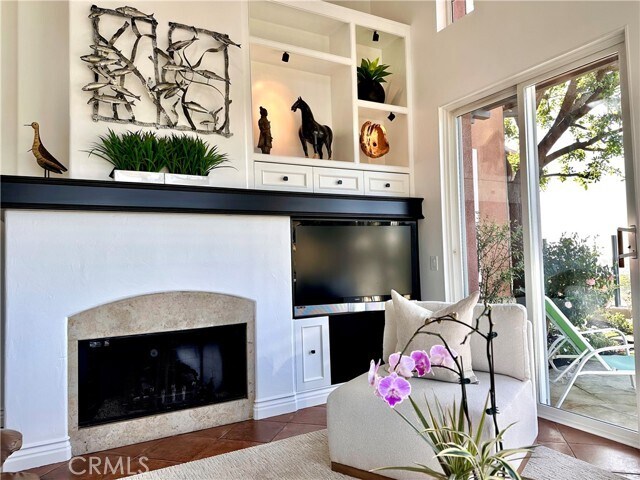 Building Photo - 1 Lucania Dr