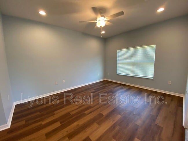 Building Photo - 18235 Eau Gallie Cir