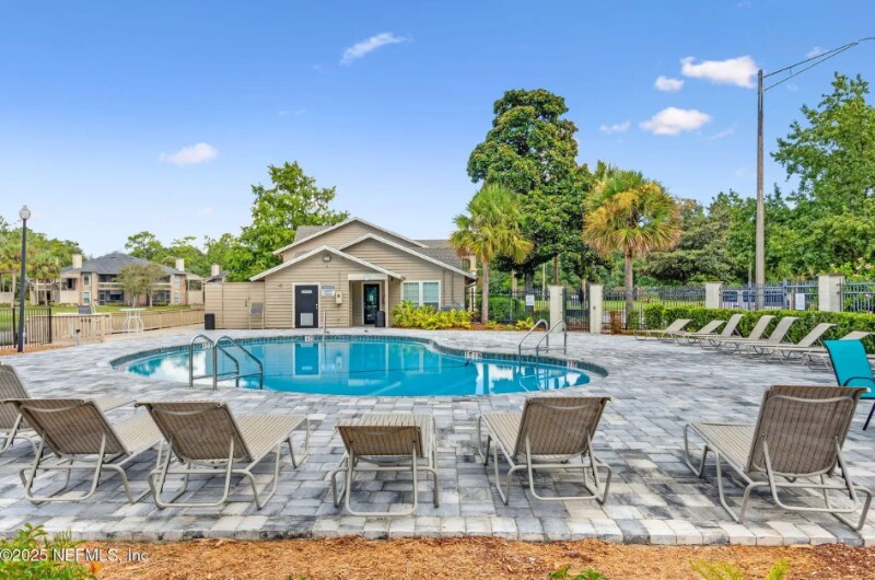 Building Photo - 10200 Belle Rive Blvd