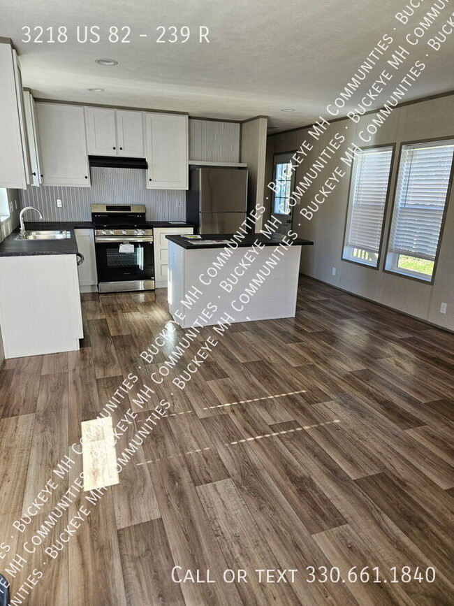 Primary Photo - 3218 US 82-239 R