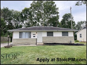 Building Photo - 1729 Alcoy Dr
