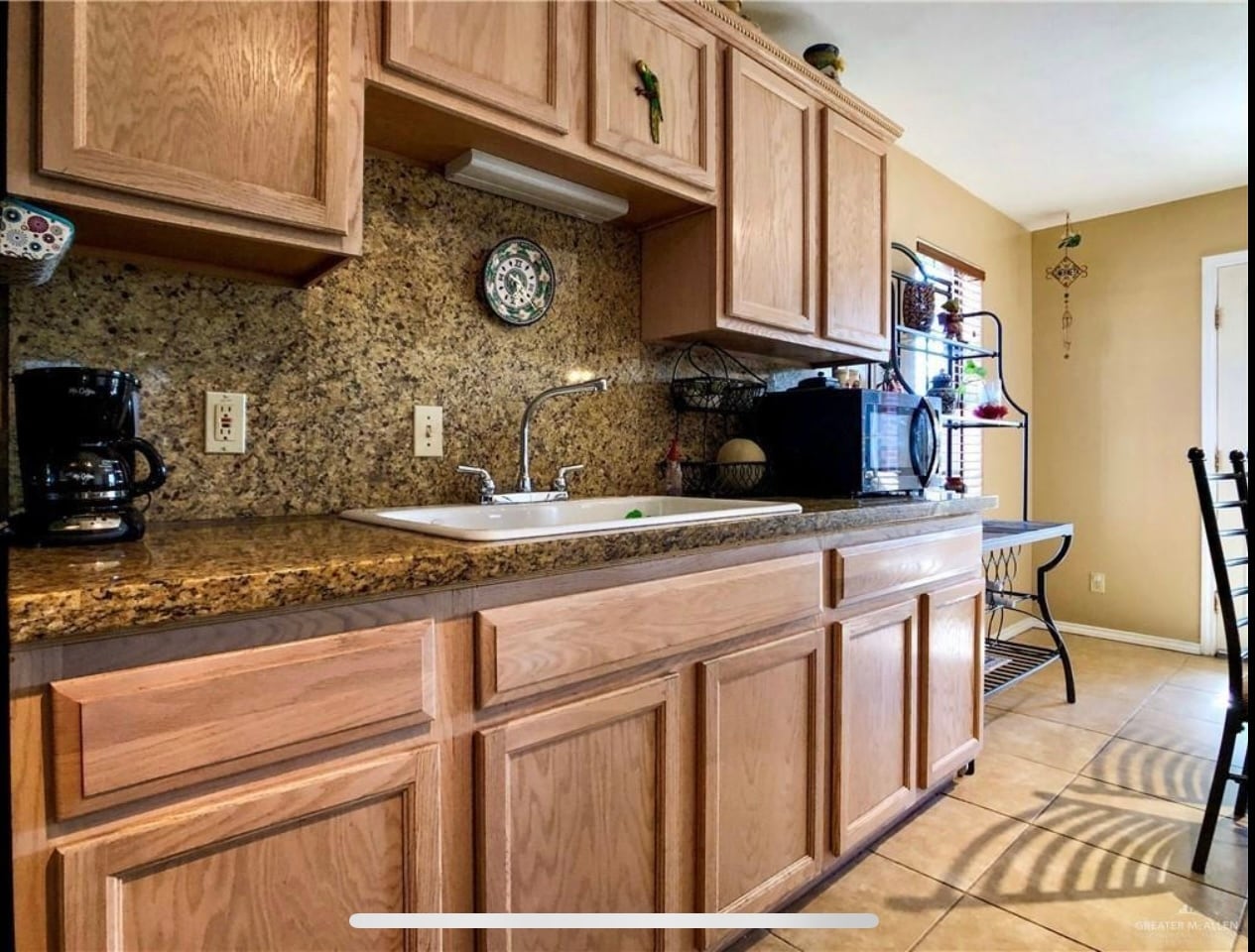 Kitchen - 1305 Ambrosia Dr