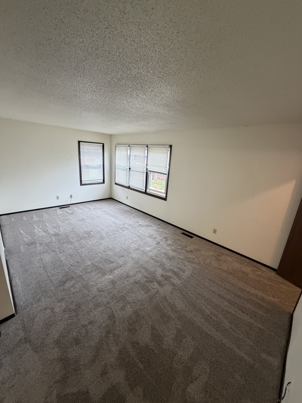 Building Photo - 512 Breezy Point Dr