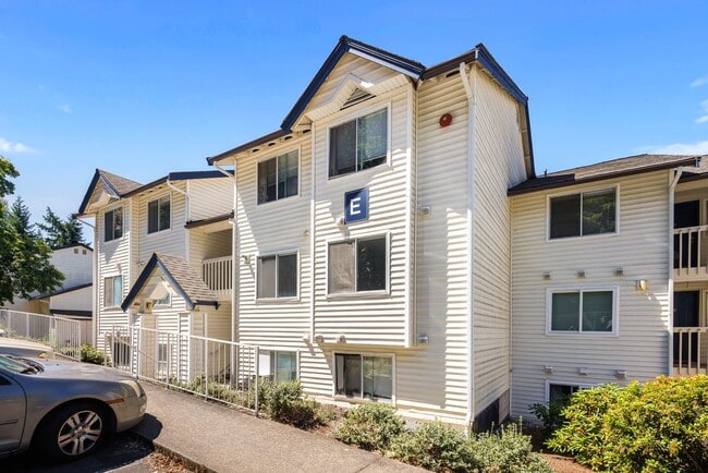 Primary Photo - 5000 Lake Washington Blvd NE