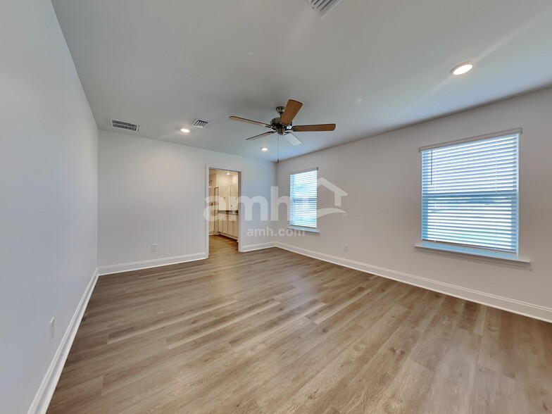 Building Photo - 566 Plumeria Ln