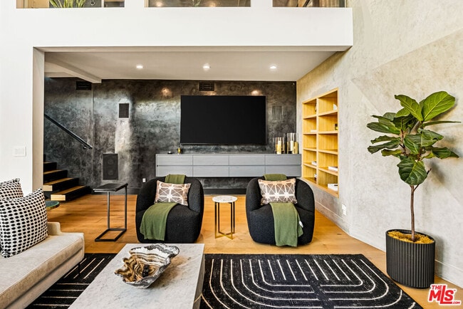 Building Photo - 7317 Caverna Dr