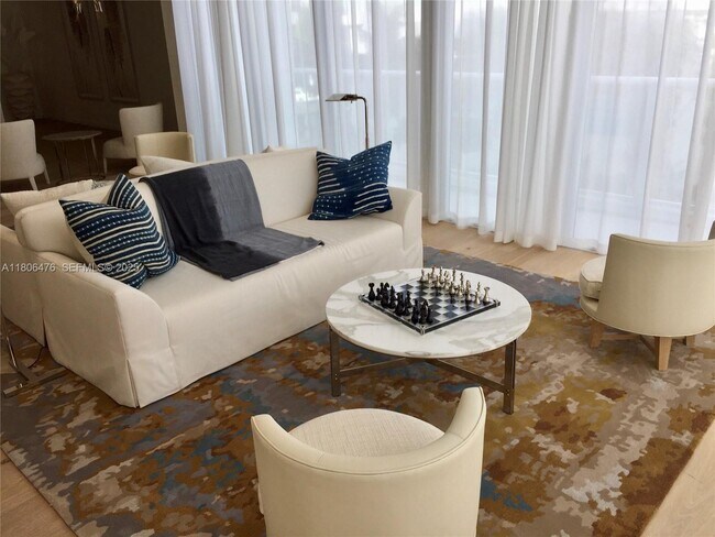 Building Photo - 401 N Birch Rd