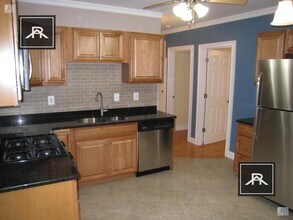 Building Photo - 3 bedroom in Brighton MA 02135