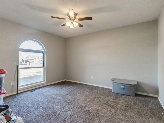 Building Photo - 4124 Overland Dr