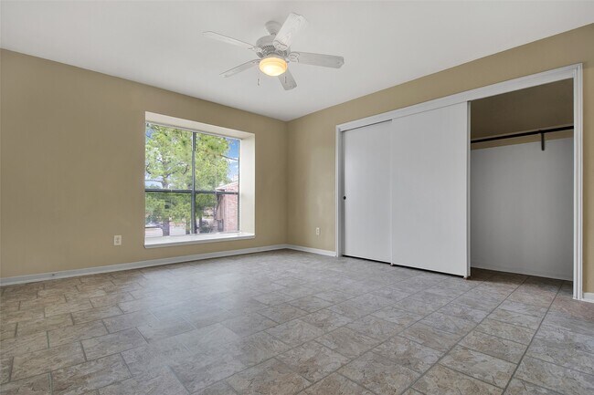 Building Photo - 2203 Place Rebecca Ln