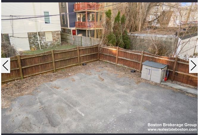 Building Photo - 8 Howell St