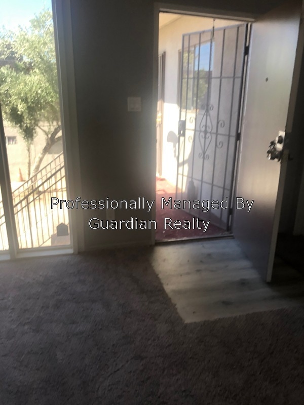 Building Photo - 2576 S Van Patten St