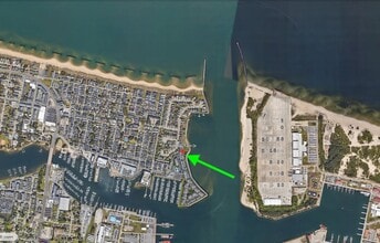 Building Photo - 9548 Bay Front Dr