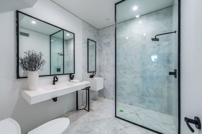 Building Photo - Architectural 1-Bed Designer Residence wit...