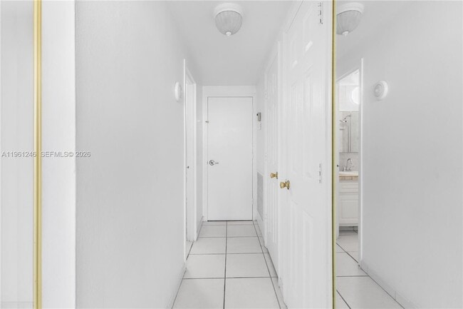 Building Photo - 7441 Wayne Ave