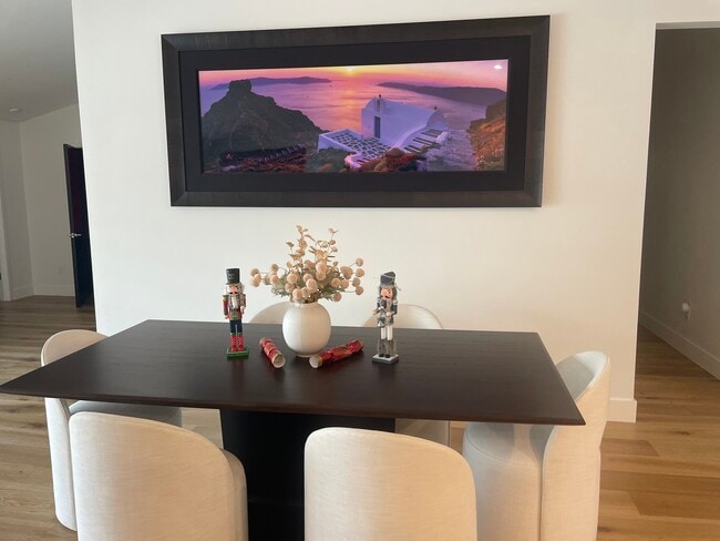 Building Photo - 1021 Temple Grove Pl