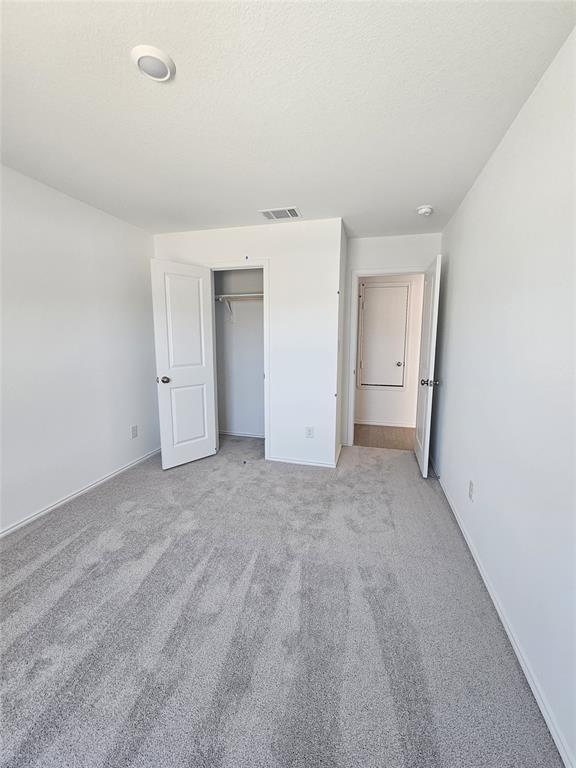 Building Photo - 2304 Blizzard Dr