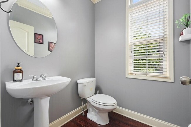 Building Photo - 3888 Fairhill Point